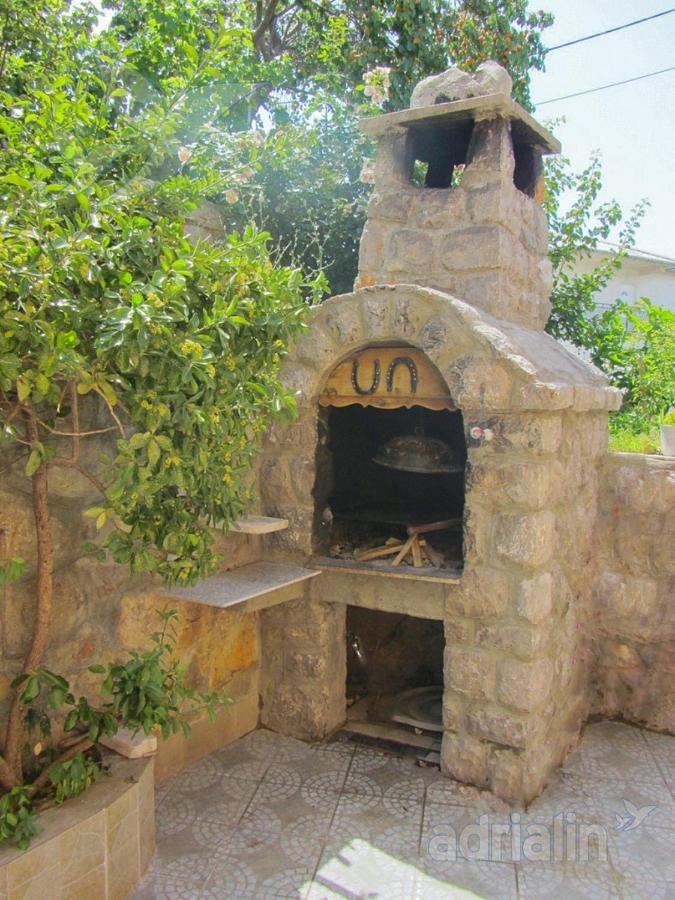 סנג' Apartments Adrialina מראה חיצוני תמונה