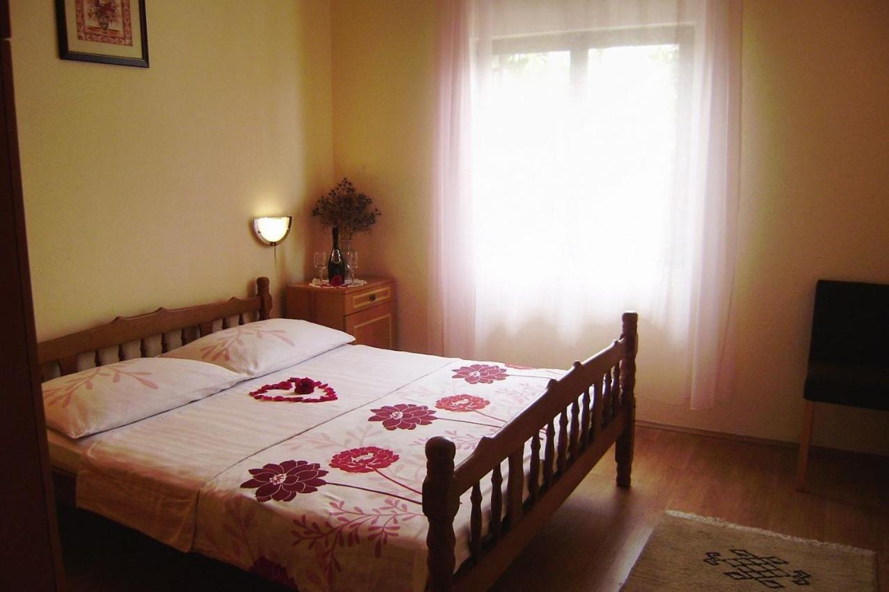סנג' Apartments Adrialina מראה חיצוני תמונה